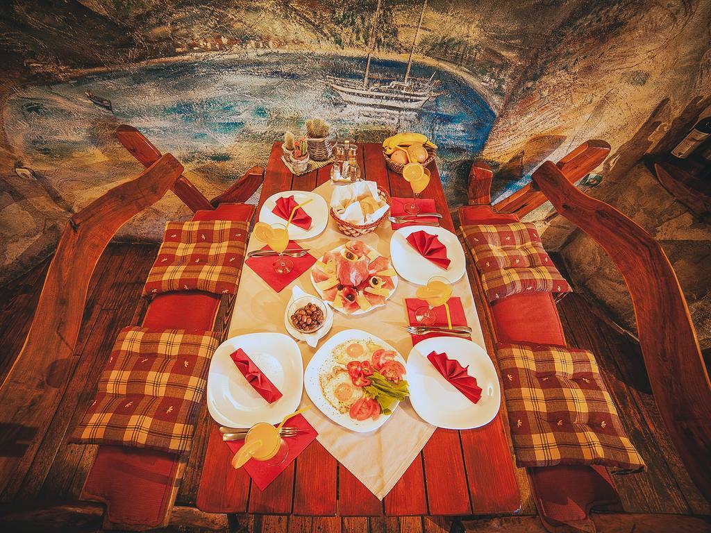 Pansion Nobel Hotel Petrovac Phòng bức ảnh