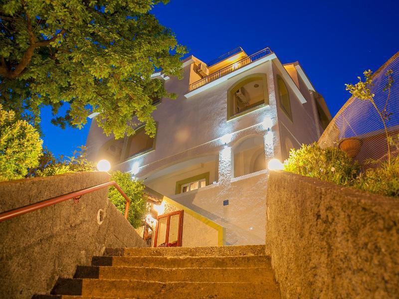 Pansion Nobel Hotel Petrovac Ngoại thất bức ảnh