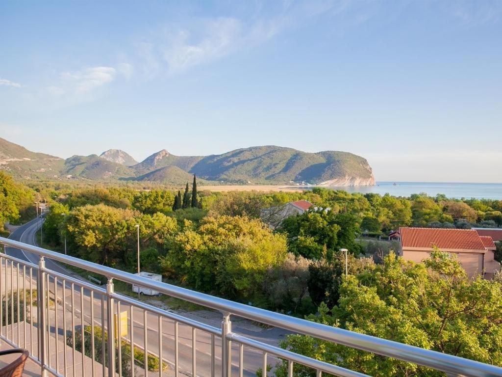 Pansion Nobel Hotel Petrovac Phòng bức ảnh