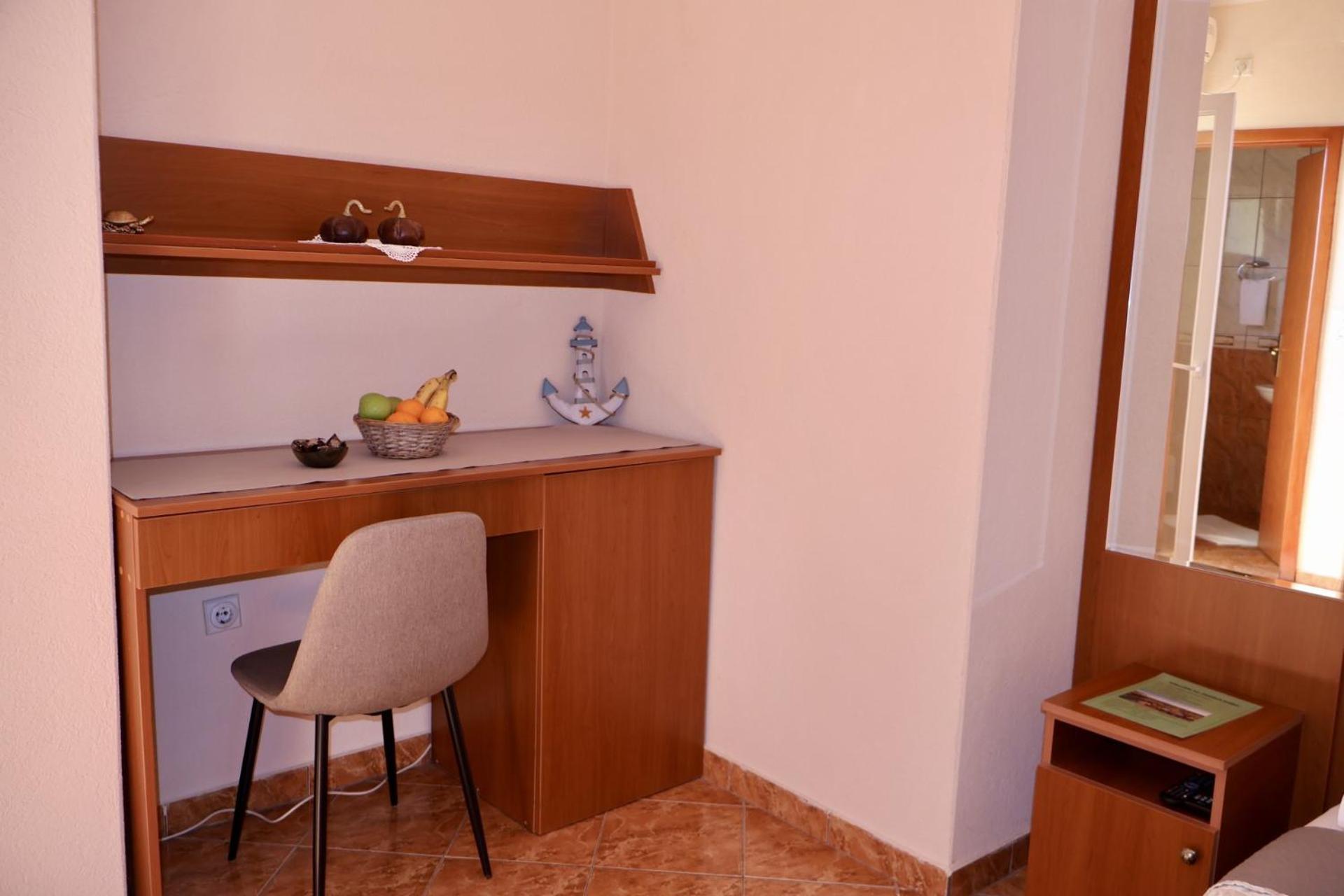 Pansion Nobel Hotel Petrovac Ngoại thất bức ảnh