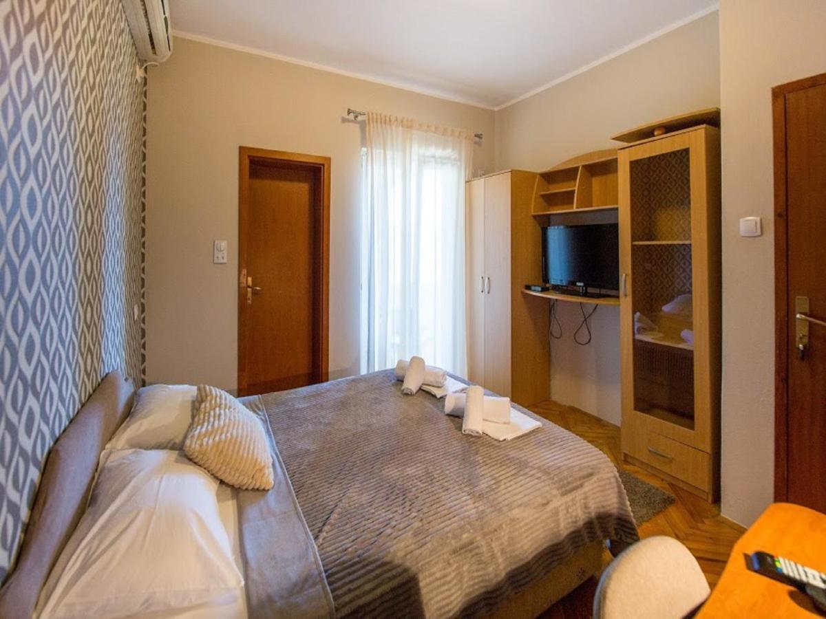 Pansion Nobel Hotel Petrovac Ngoại thất bức ảnh